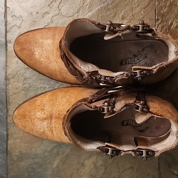 Freebird Clash bootie. Size: 7 - Picture 5 of 8